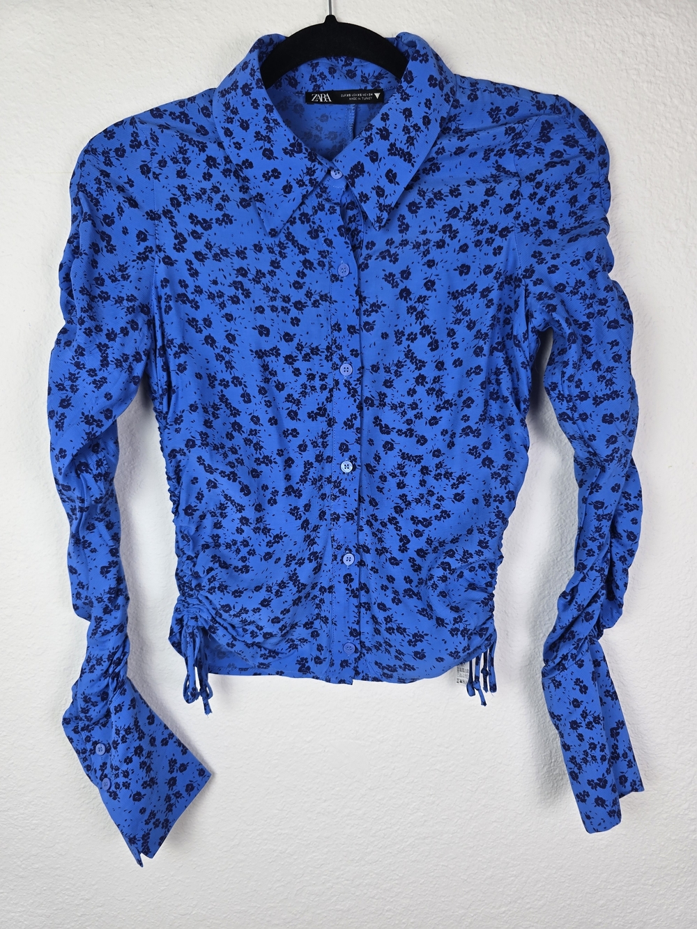 ZARA Blue Floral Ruched Sleeve Top